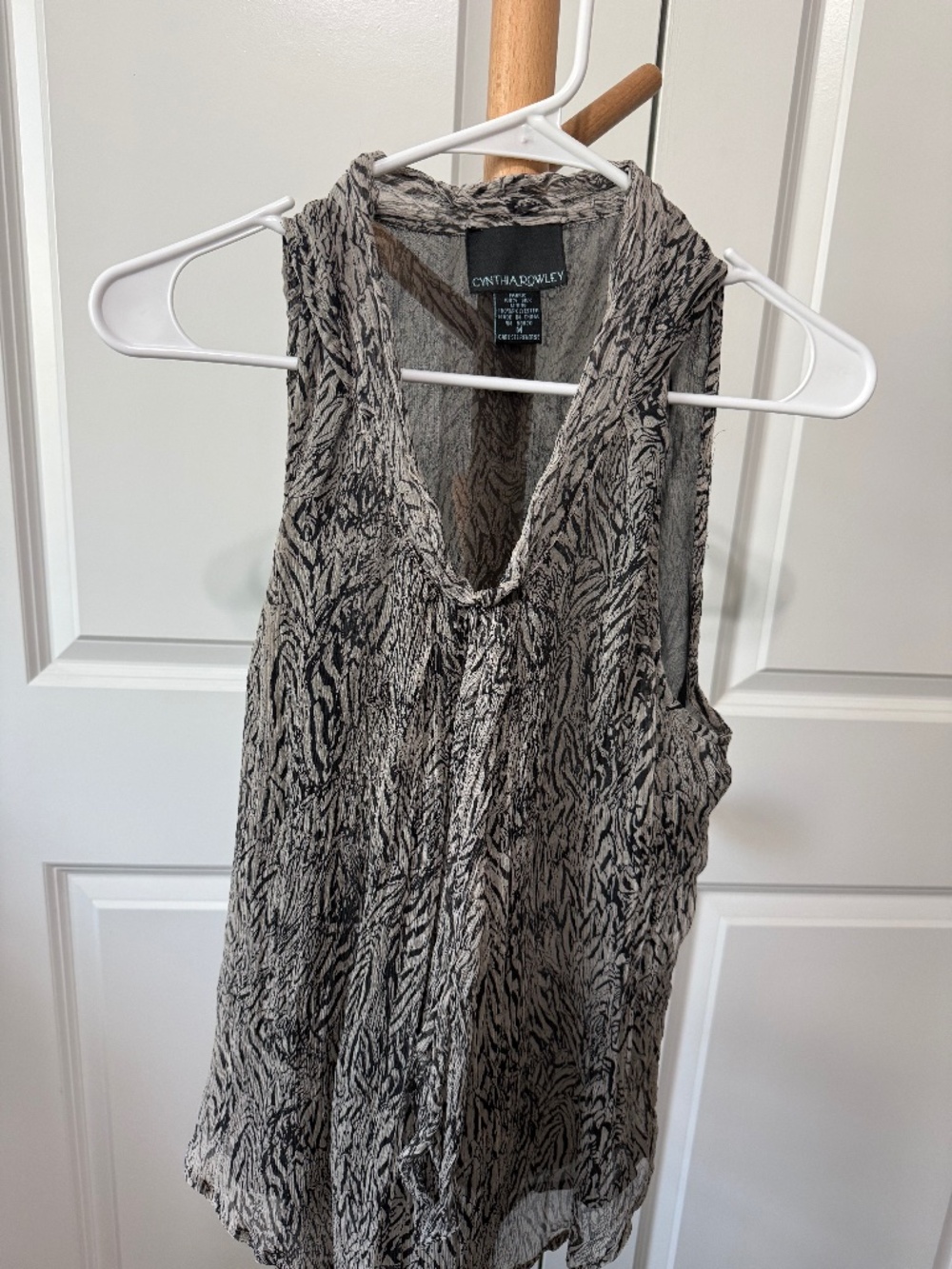 Cynthia Rowley Silk Blend Sleeveless Animal Print Blouse Top Size M